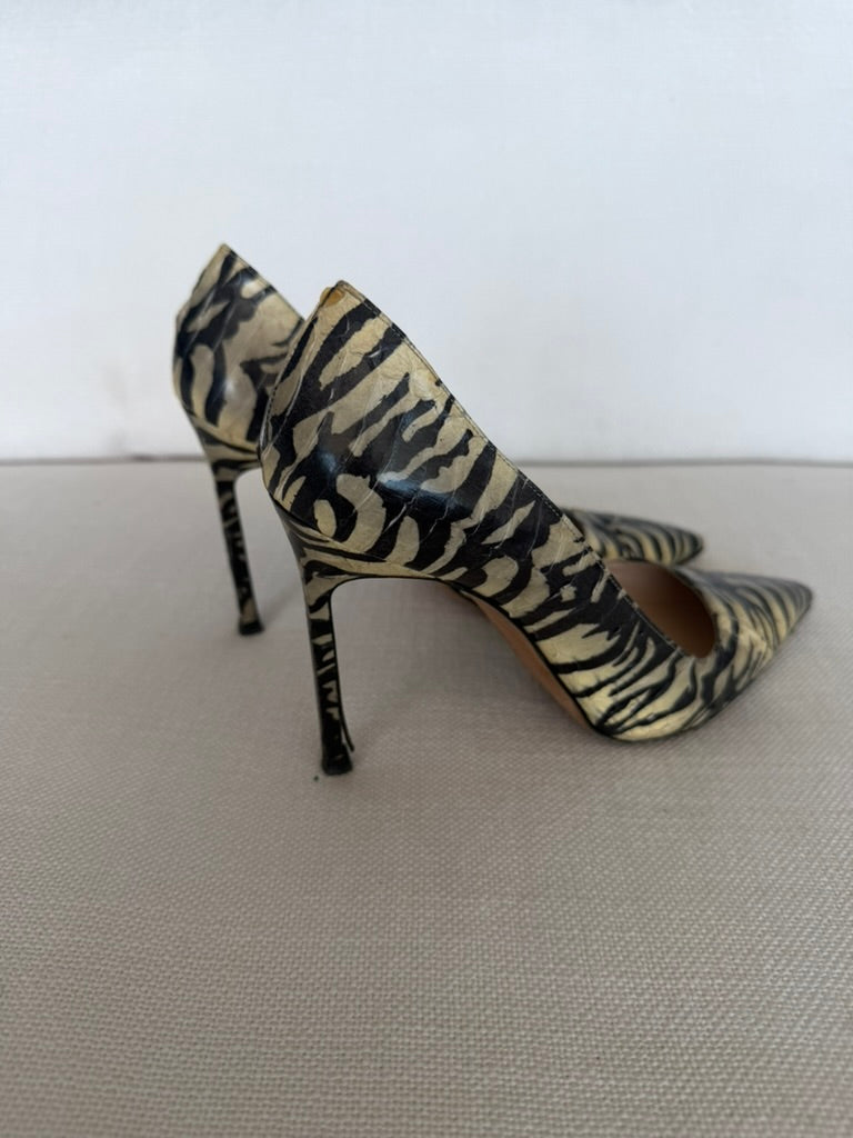 Vintage Manolo Blahnik Tiger Print Heels