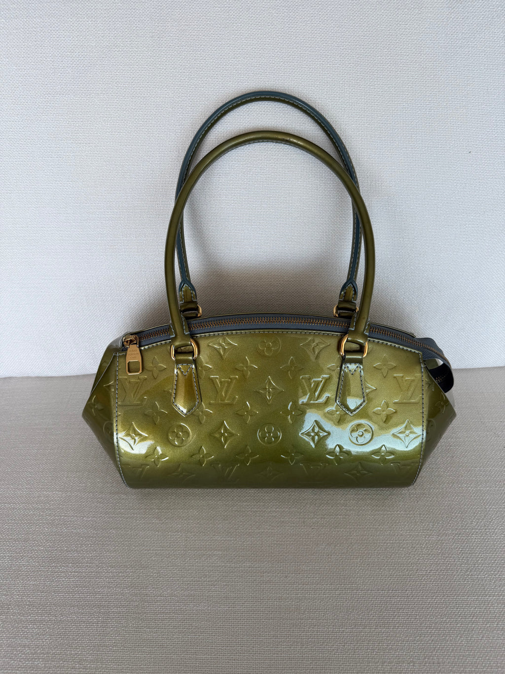 Louis Vuitton Monogram Vernis Sherwood PM Hand Bag Jivre