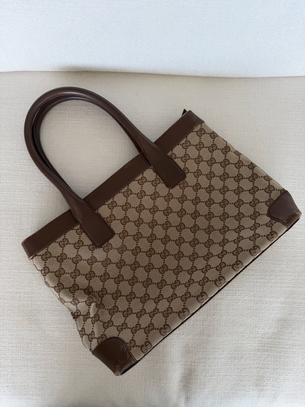 Gucci GG Canvas Tote Bag Beige Gold