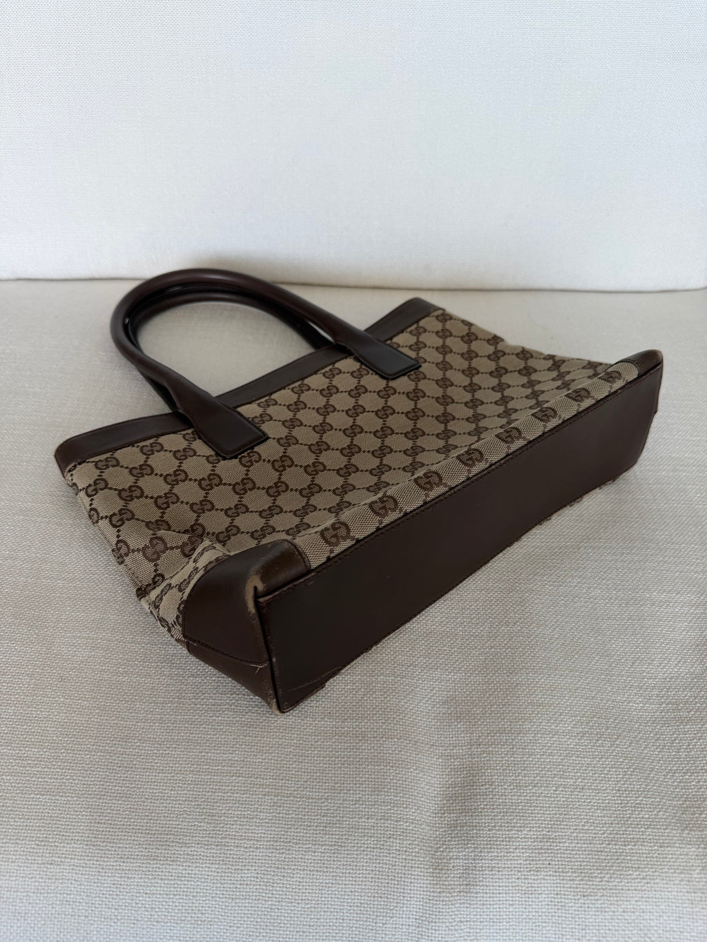 Gucci GG Canvas Tote Bag Beige Gold